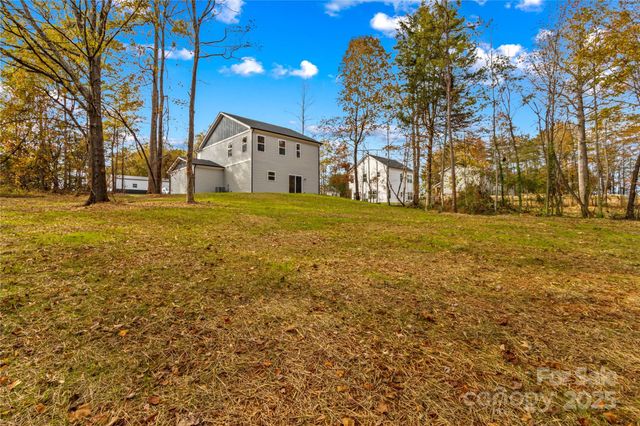 113 Titleist Drive, Statesville, NC 28677