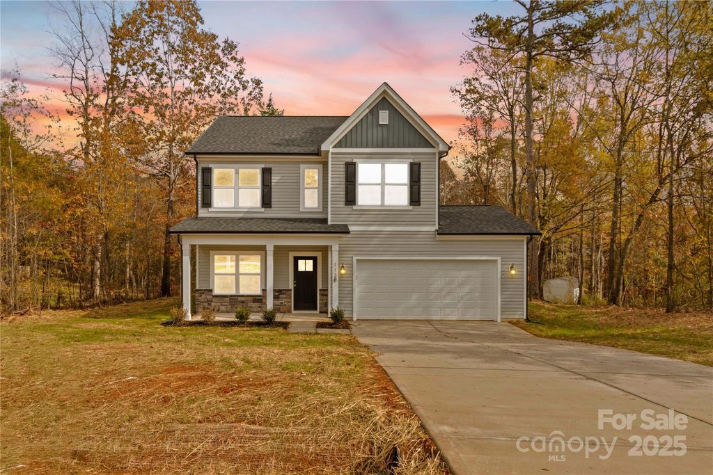 113 Titleist Drive, Statesville, NC 28677