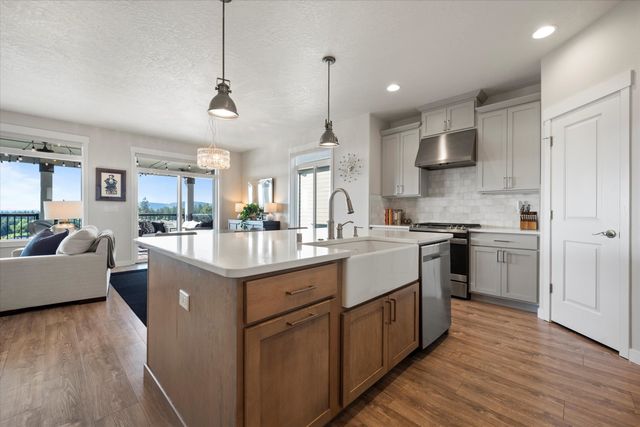 4682 W Lowell Ave, Spokane, WA 99208