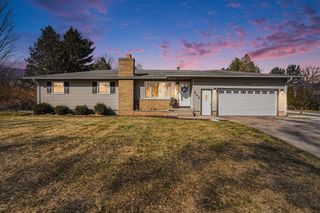 230 W Byron Road, Norton Shores, MI 49441