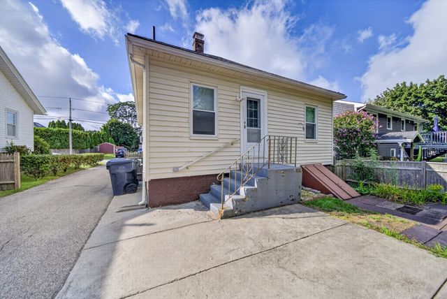 149 Columbia Avenue, Warwick, RI 02888