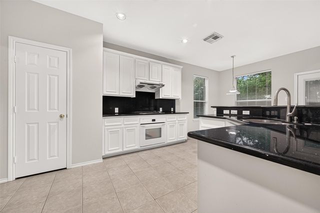 3627 Sunburst Drive, Manvel, TX 77578