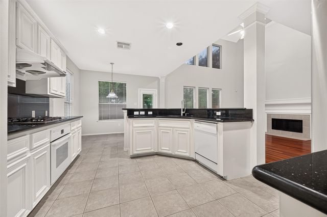 3627 Sunburst Drive, Manvel, TX 77578