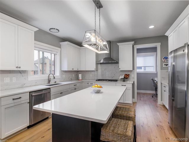 47705 Card Road, Macomb, MI 48044