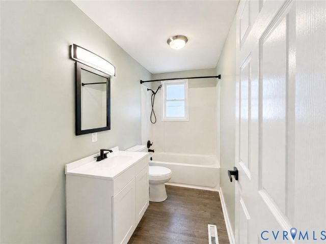 308 Orange Ave, Colonial Heights, VA 23834