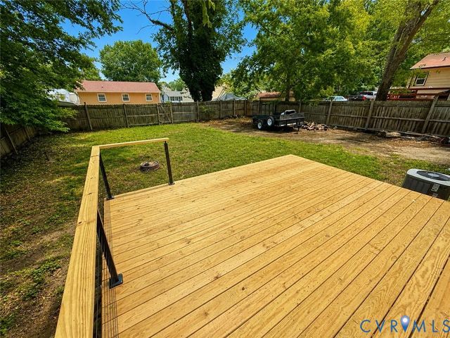 308 Orange Ave, Colonial Heights, VA 23834