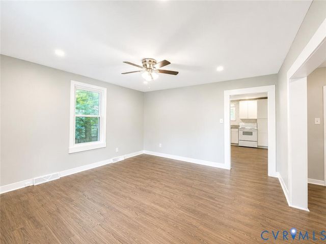 308 Orange Ave, Colonial Heights, VA 23834