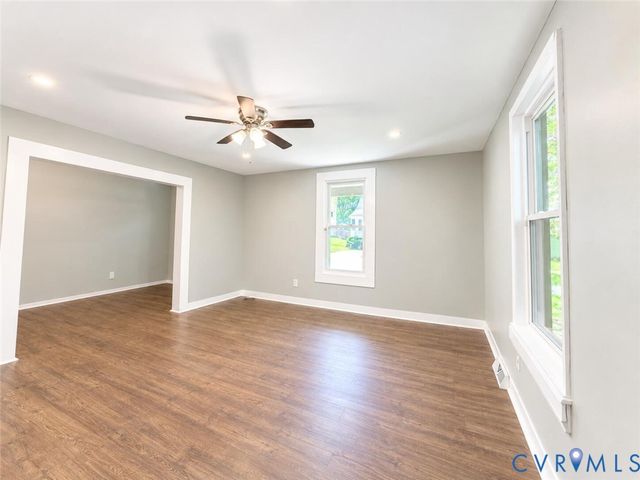 308 Orange Ave, Colonial Heights, VA 23834