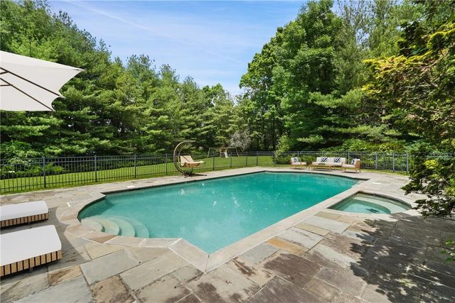 9A Lincoln Woods, Purchase, NY 10577