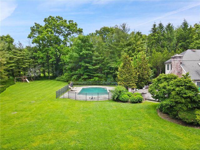 9A Lincoln Woods, Purchase, NY 10577