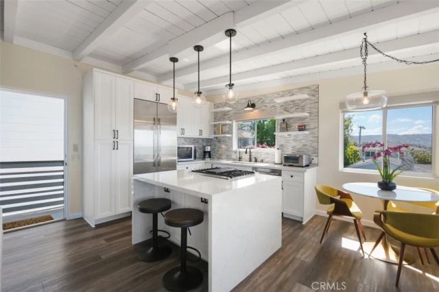 284 Chiquita, Laguna Beach, CA 92651