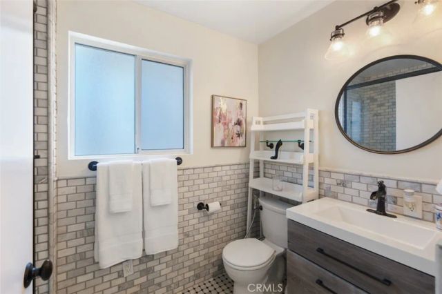 284 Chiquita, Laguna Beach, CA 92651