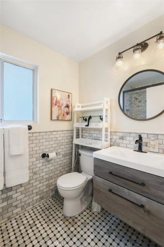 284 Chiquita, Laguna Beach, CA 92651