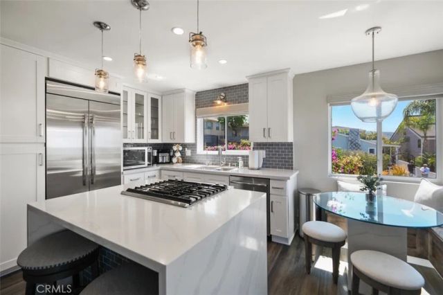 284 Chiquita, Laguna Beach, CA 92651
