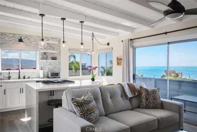 284 Chiquita, Laguna Beach, CA 92651