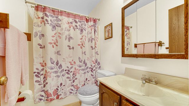 2105 Tupelo Lane, Chesterton, IN 46304