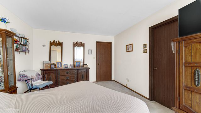 2105 Tupelo Lane, Chesterton, IN 46304