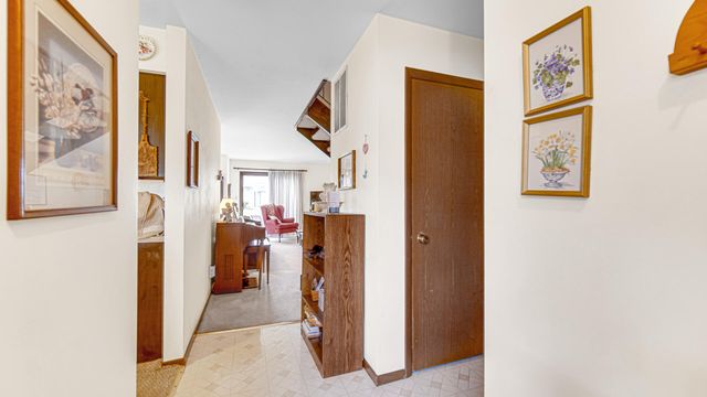 2105 Tupelo Lane, Chesterton, IN 46304