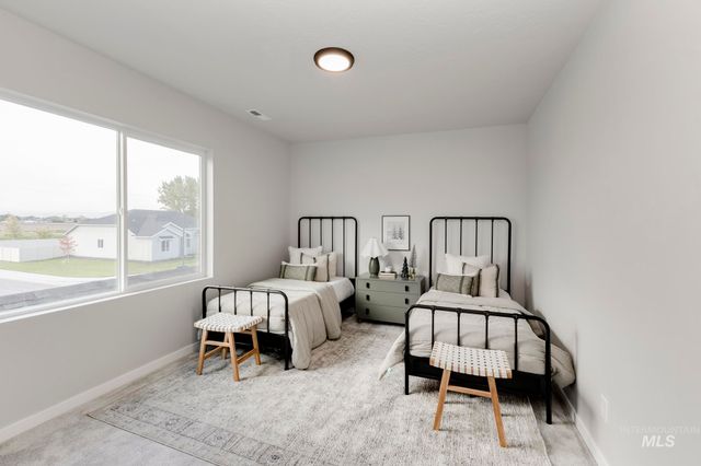1114 E Crab Springs St, Nampa, ID 83686