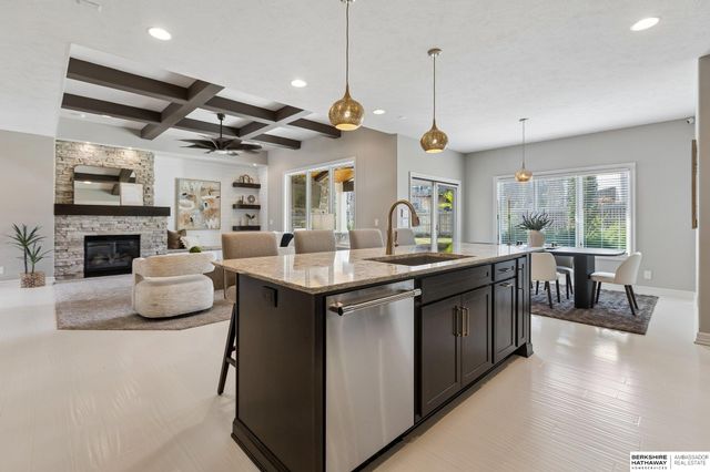 1606 Blue Sage Parkway, Elkhorn, NE 68022