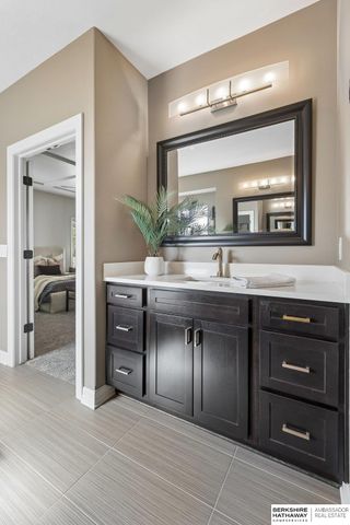 1606 Blue Sage Parkway, Elkhorn, NE 68022