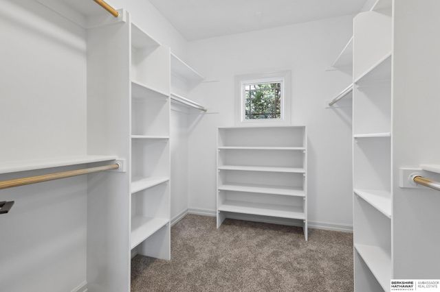 1606 Blue Sage Parkway, Elkhorn, NE 68022