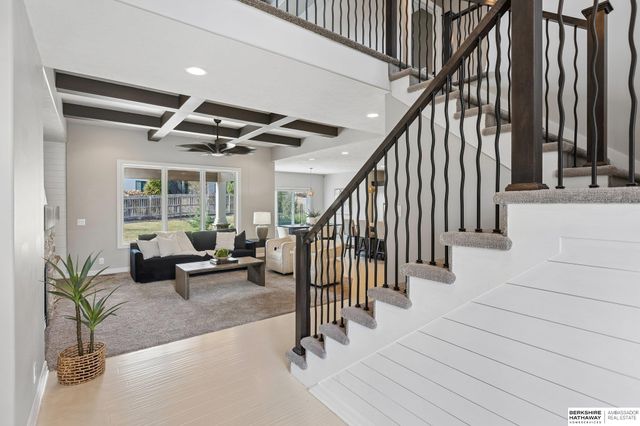 1606 Blue Sage Parkway, Elkhorn, NE 68022