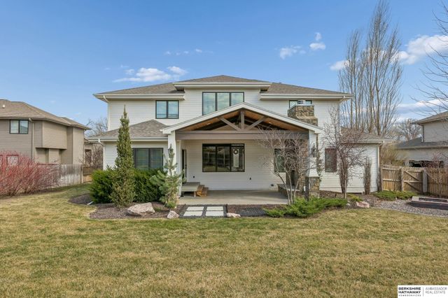 1606 Blue Sage Parkway, Elkhorn, NE 68022