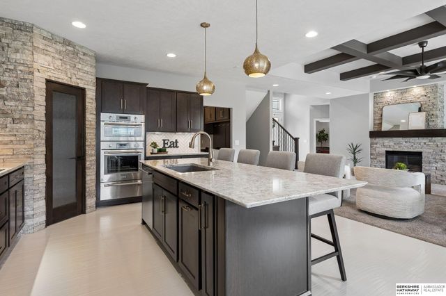 1606 Blue Sage Parkway, Elkhorn, NE 68022