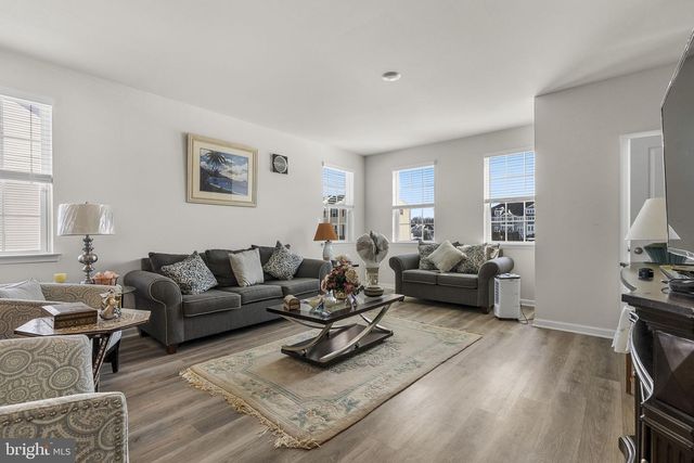 110 JONAGOLD DR, Glassboro, NJ 08028