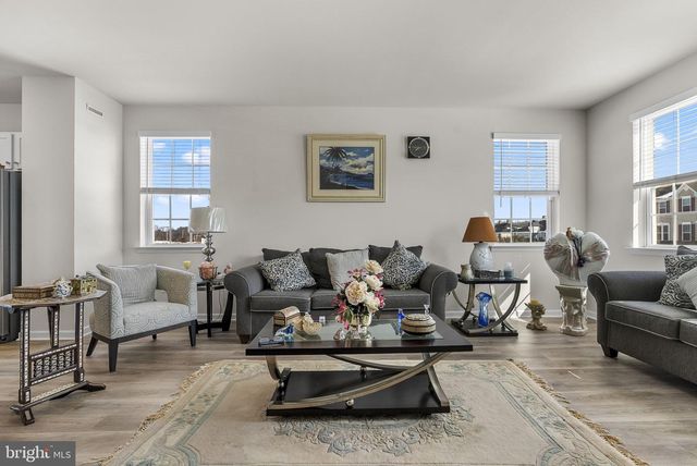 110 JONAGOLD DR, Glassboro, NJ 08028