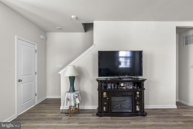 110 JONAGOLD DR, Glassboro, NJ 08028