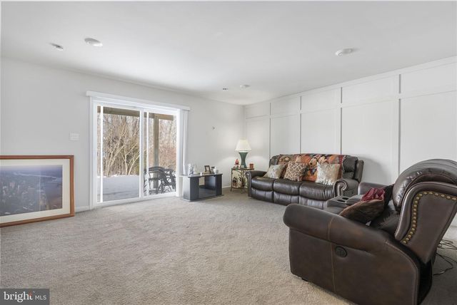 110 JONAGOLD DR, Glassboro, NJ 08028