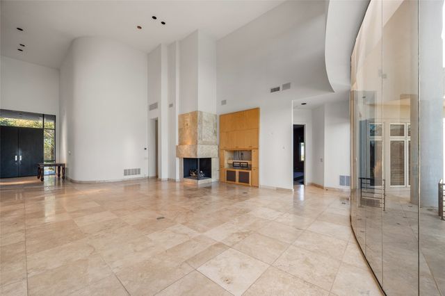 1108 Shady Oaks Lane, Westover Hills, TX 76107