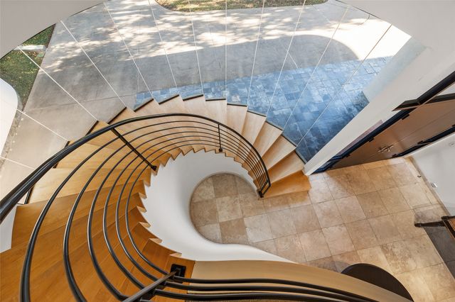 1108 Shady Oaks Lane, Westover Hills, TX 76107