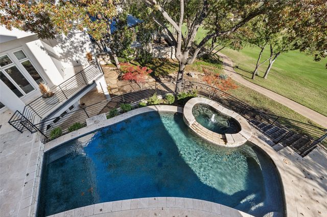 1108 Shady Oaks Lane, Westover Hills, TX 76107