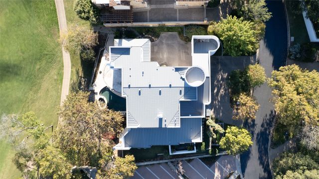 1108 Shady Oaks Lane, Westover Hills, TX 76107