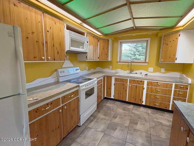 123 Concordia Drive, Fairbanks, AK 99709