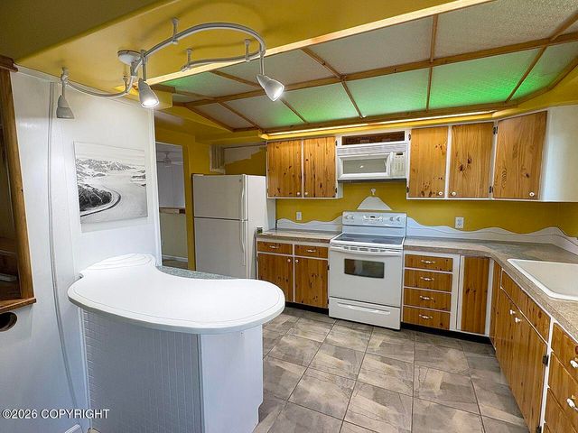 123 Concordia Drive, Fairbanks, AK 99709