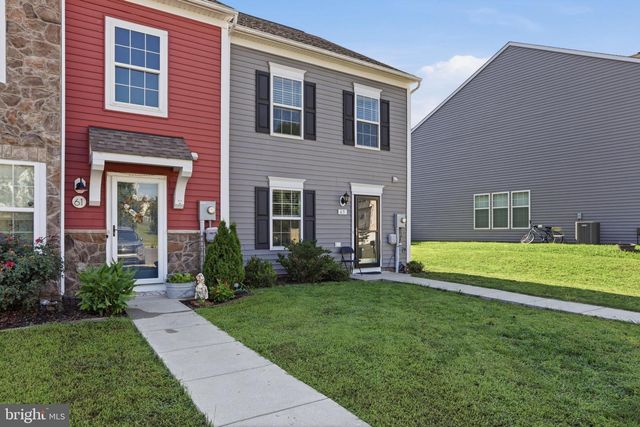 65 DARIEN DR, Bunker Hill, WV 25413