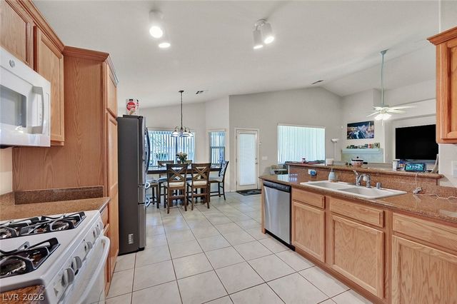 3704 Waynesvill Street, Las Vegas, NV 89122