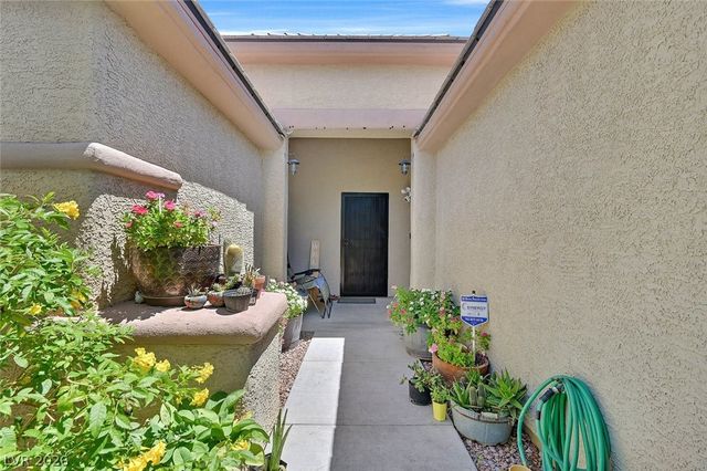 3704 Waynesvill Street, Las Vegas, NV 89122
