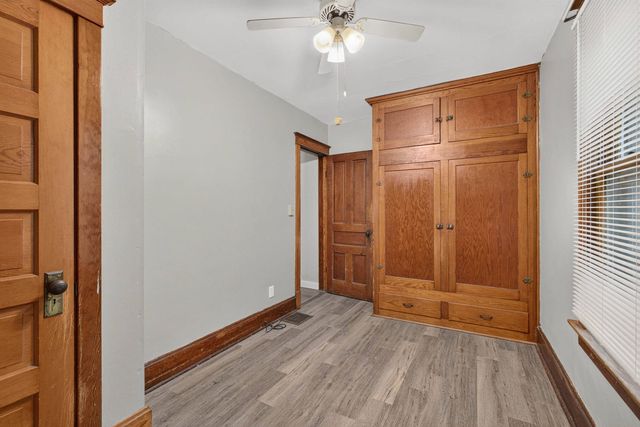 1913 10TH Street, Moline, IL 61265