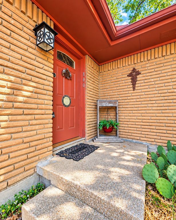 800 Kerry Lane, Azle, TX 76020 — photo 5