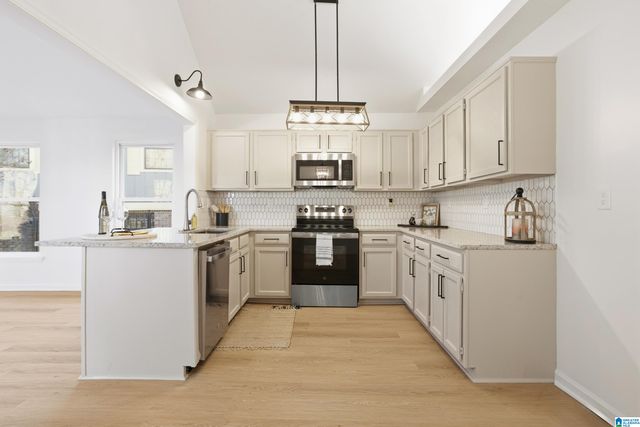 1165 GRAND BOULEVARD, Birmingham, AL 35214