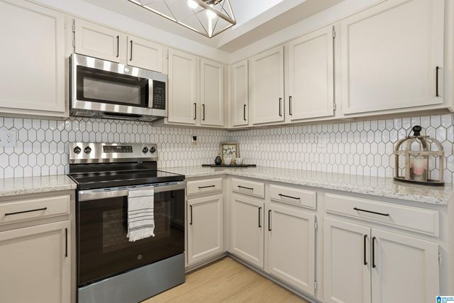 1165 GRAND BOULEVARD, Birmingham, AL 35214