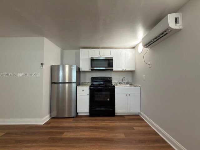 10335 NW 2nd Ct 3, Miami, FL 33150