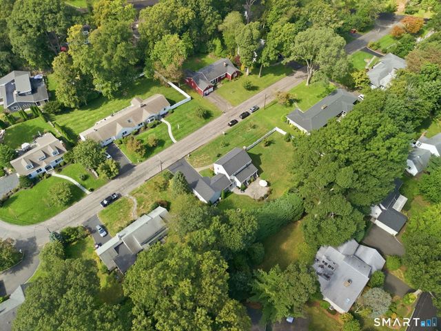 136 Chatham Road, Fairfield, CT 06825