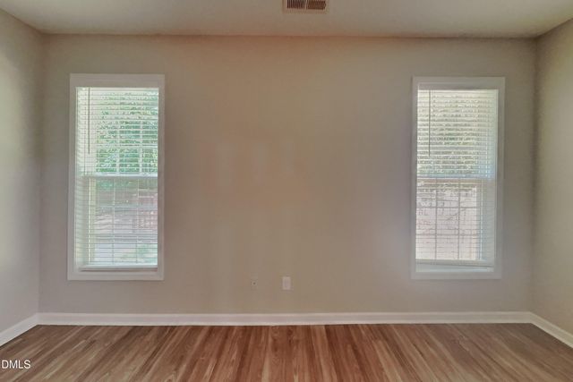 557 Mccarthy Drive, Clayton, NC 27527