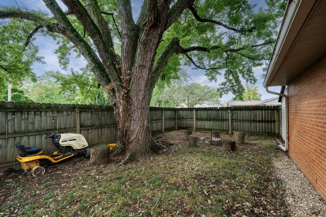 120 Windmere Drive 120 Windmere Drive, Troy, OH 45373